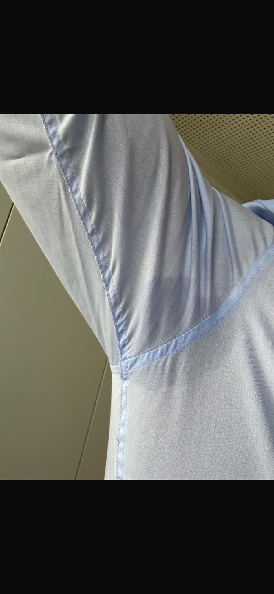 Achseln vor der Schweißtherapie